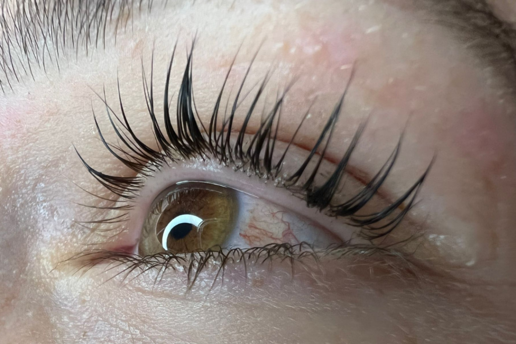 Lash Lifting